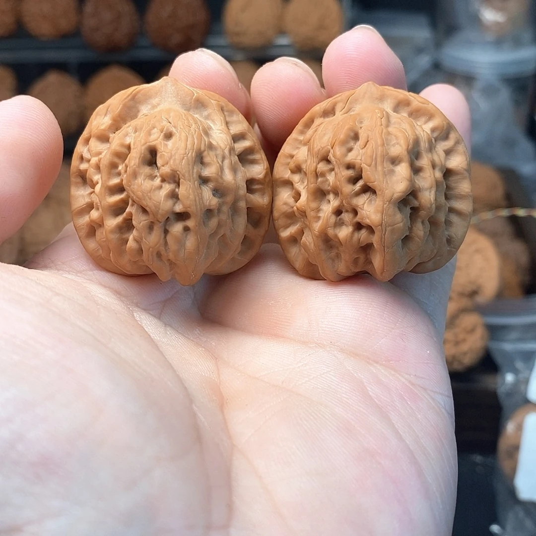 1文玩核桃佛肚35-386