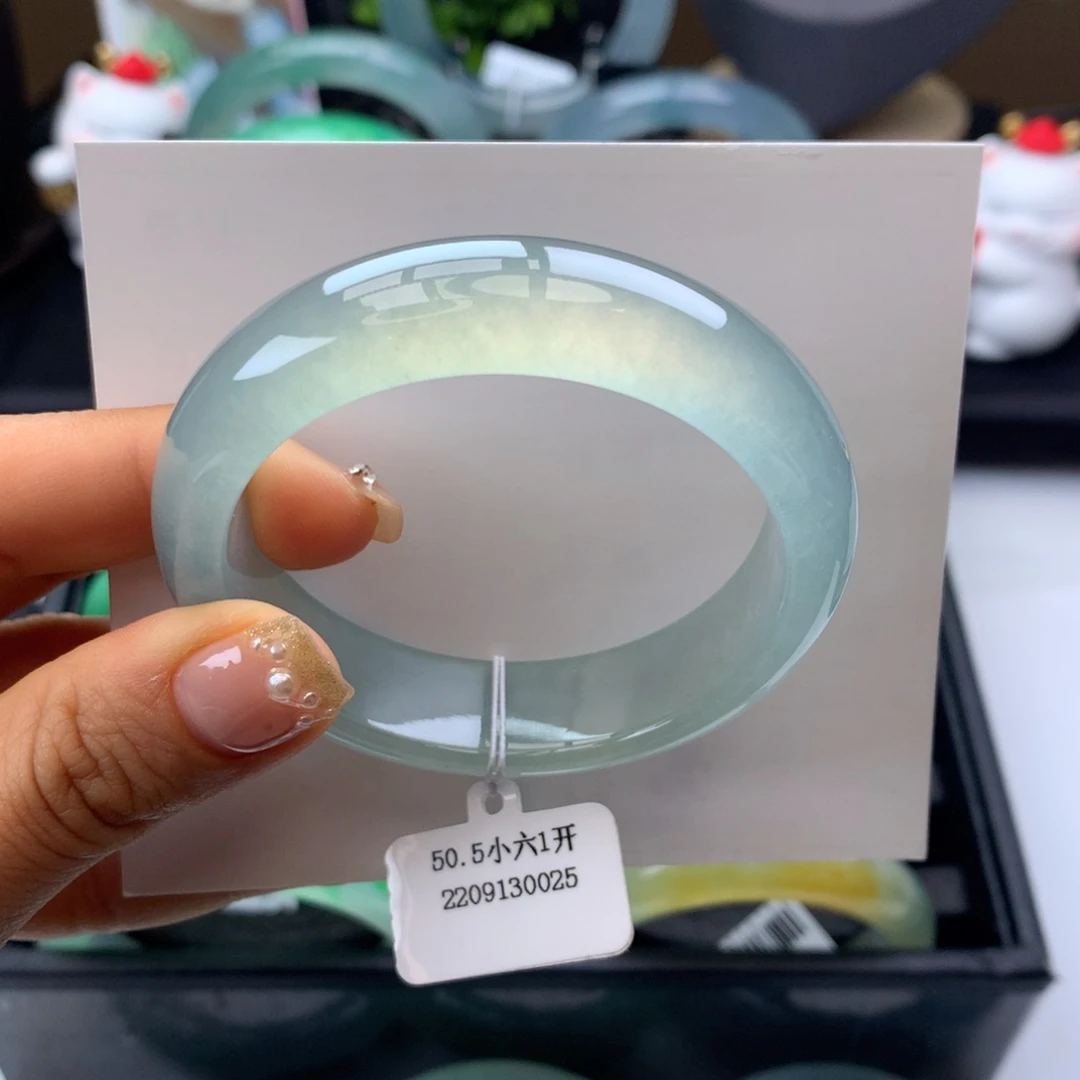 翡翠手镯未镶嵌50-51冰晴水正圈小轮胎