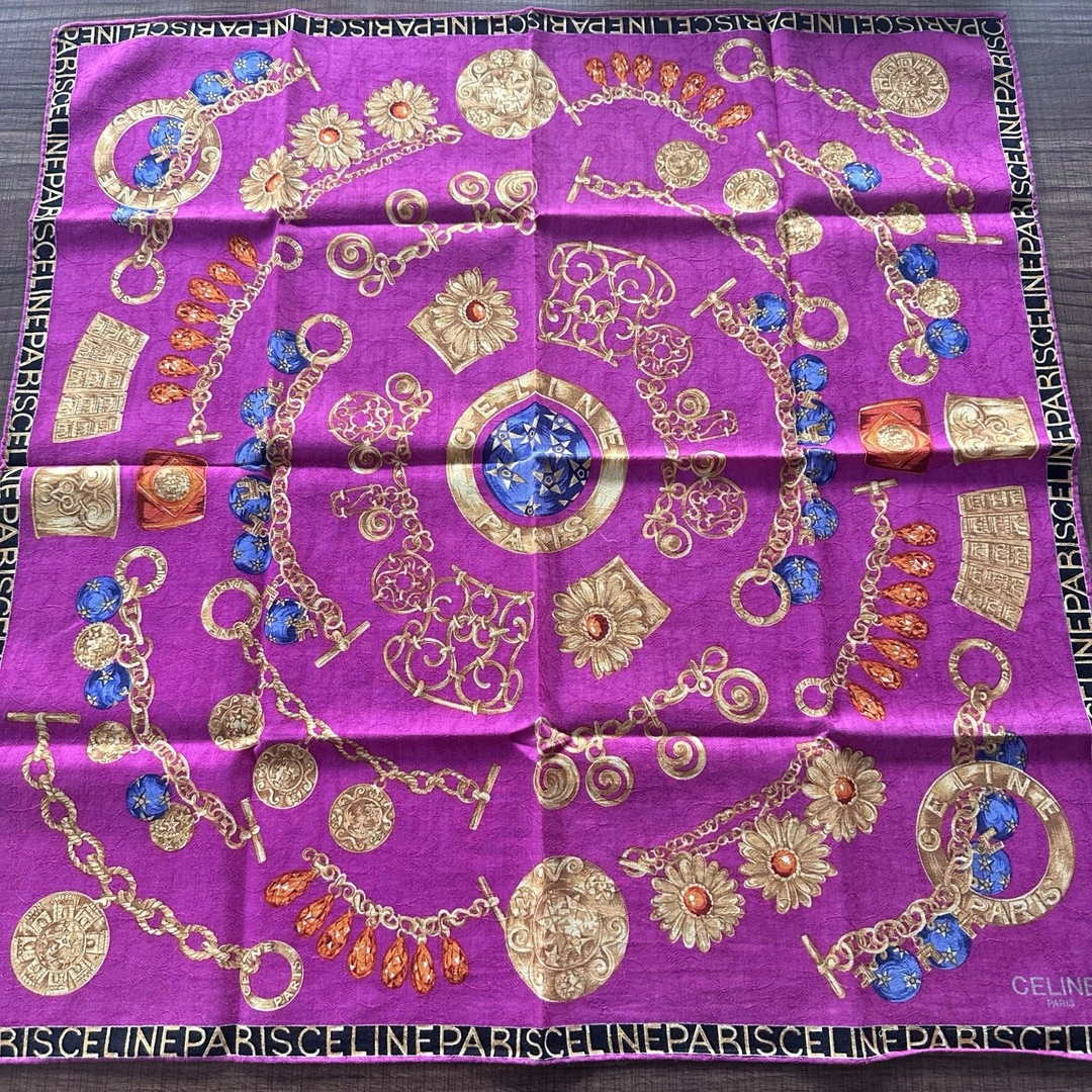 99新 Celine/思琳 99新Celine女士 48*48方巾156165