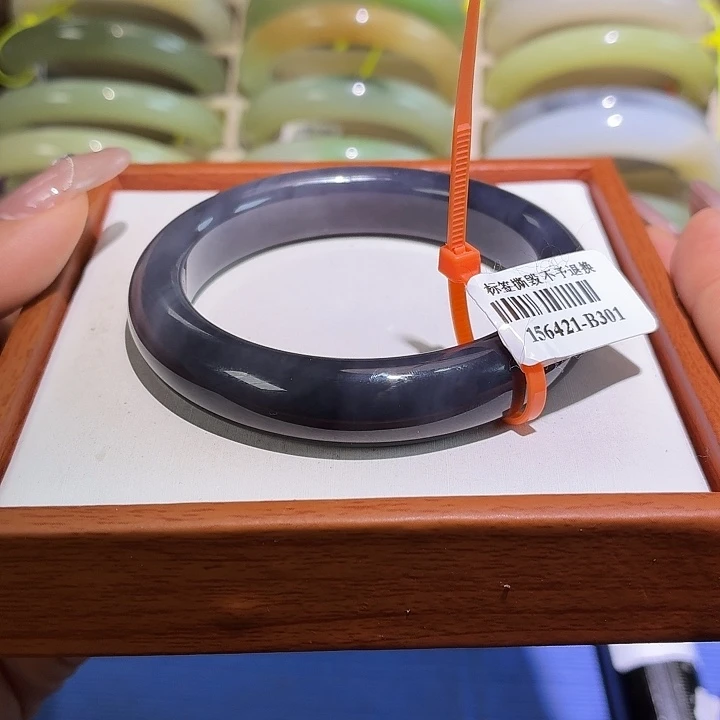 和田玉未镶嵌手镯52.7+