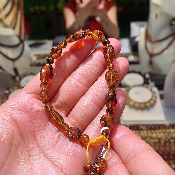 未镶嵌琥珀裸石琥珀