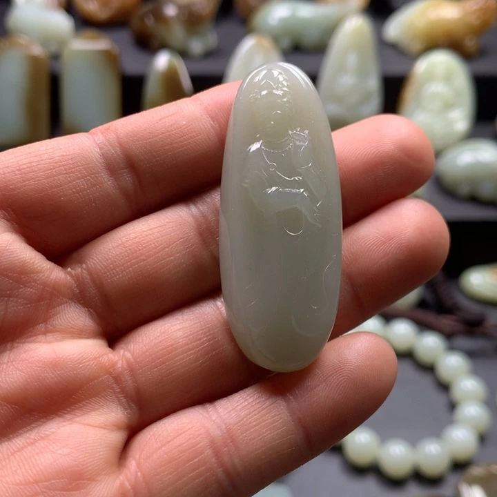 和田玉（糖玉）颈饰未镶嵌