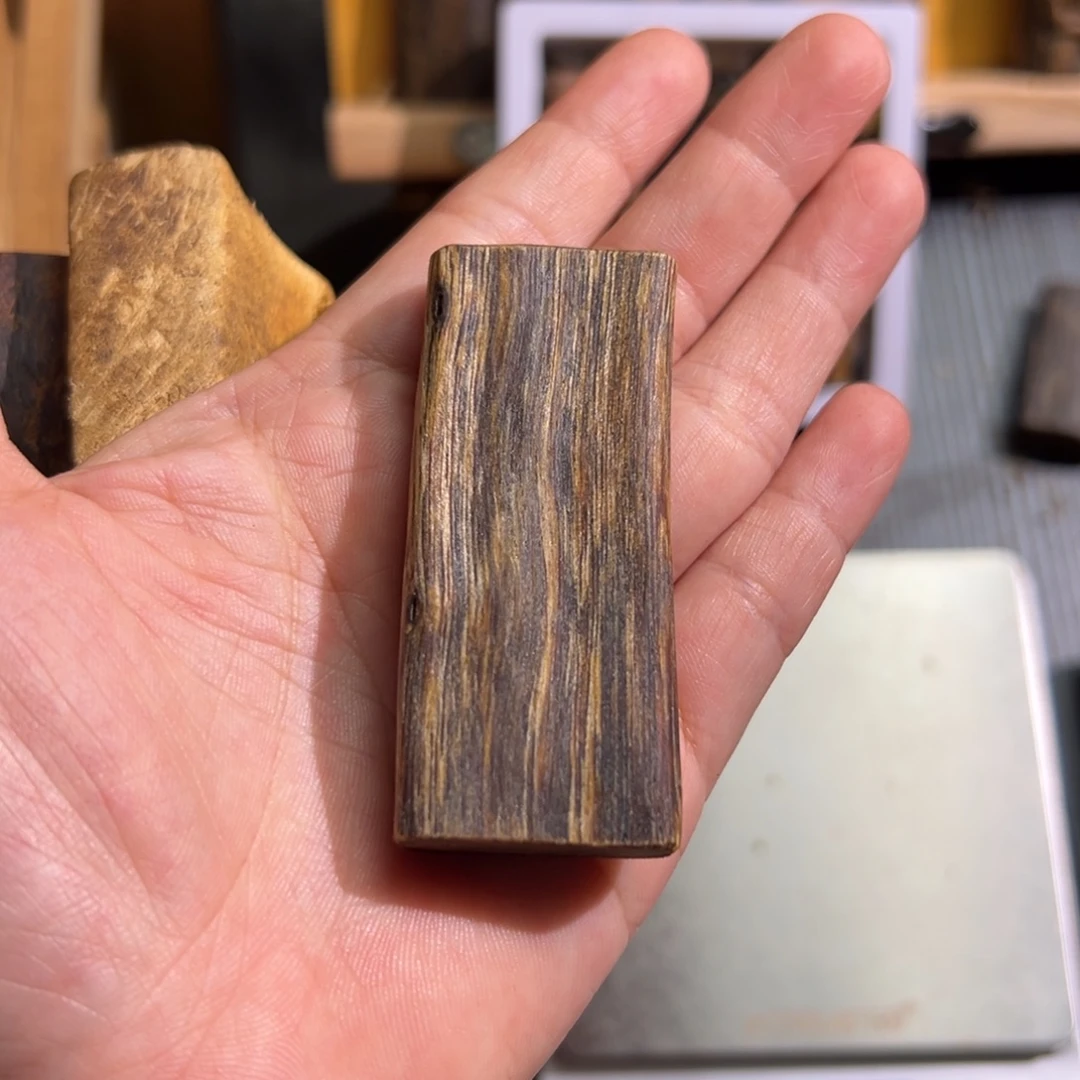 吊坠沉香红棋楠吊坠10.3克