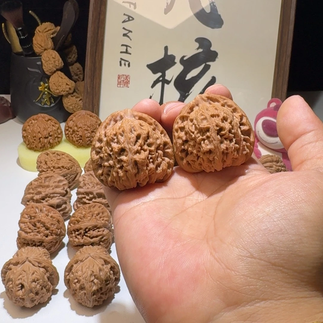 吊坠文玩核桃42尺寸南疆石（有黄）