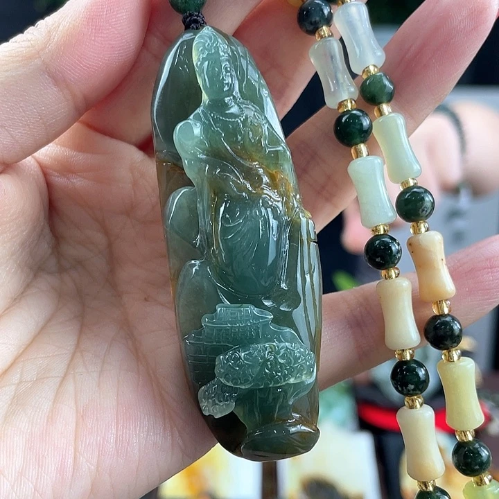 蛇纹石玉未镶嵌颈饰
