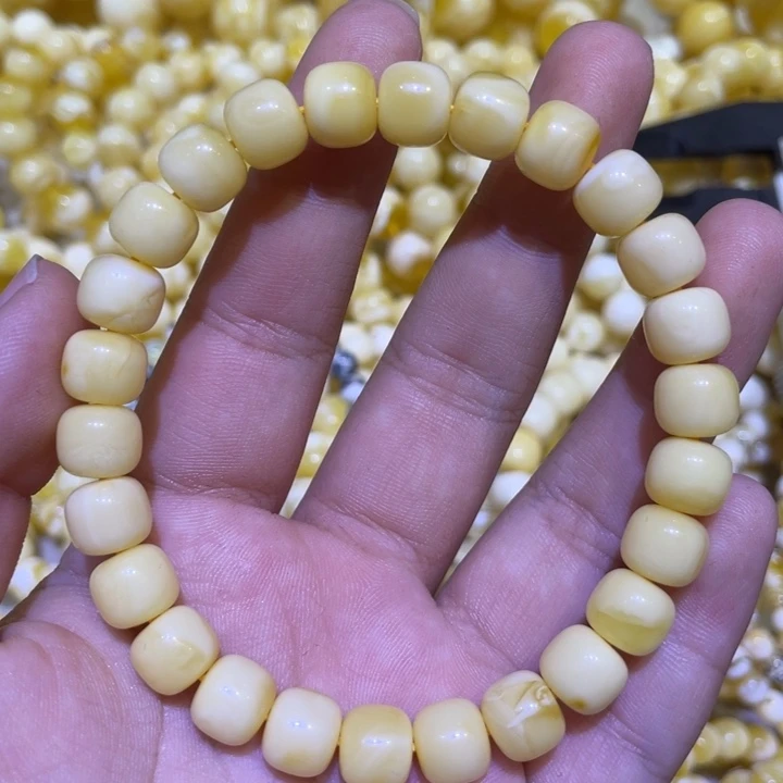 蜜蜡未镶嵌珠宝奇石8.8m