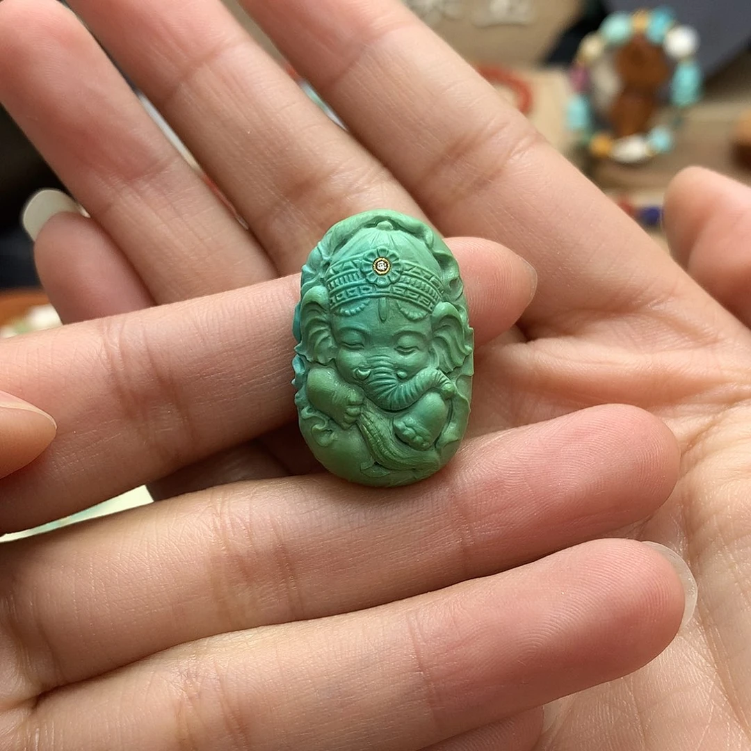 绿松石挂件未镶嵌雨*