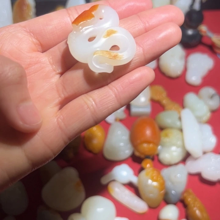 和田玉挂件未镶嵌明*川