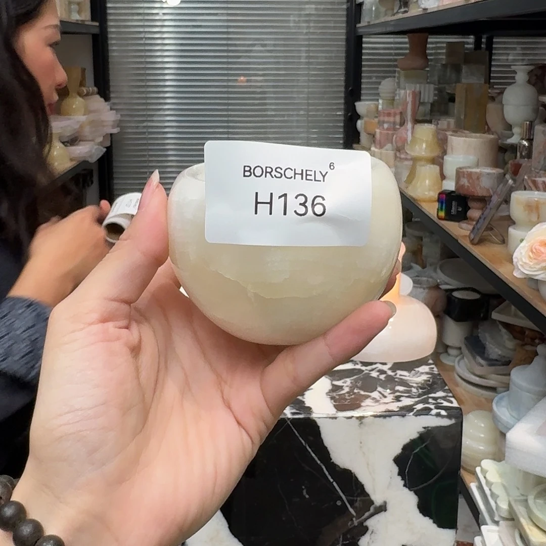H136。  薪。