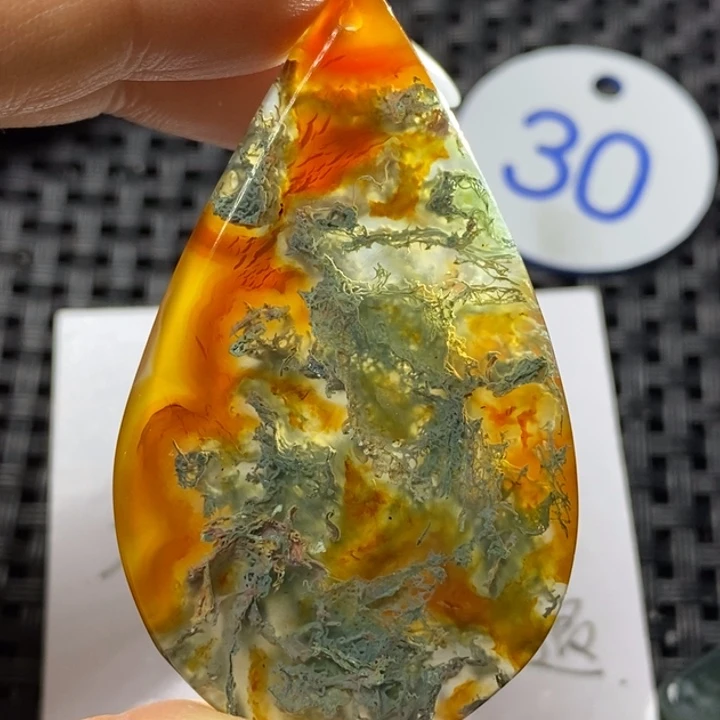 未镶嵌颈饰玛瑙/玉髓嬼*