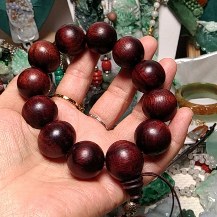 翡翠吊坠(赠链)未镶嵌