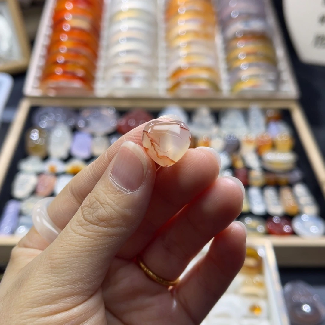 玛瑙/玉髓未镶嵌颈饰