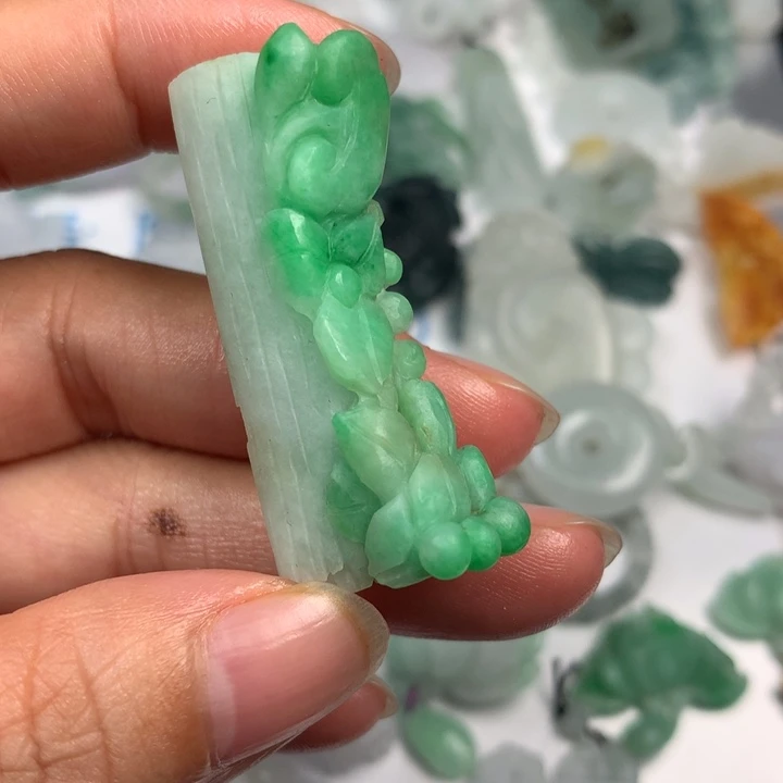 定制翡翠未镶嵌翡翠
