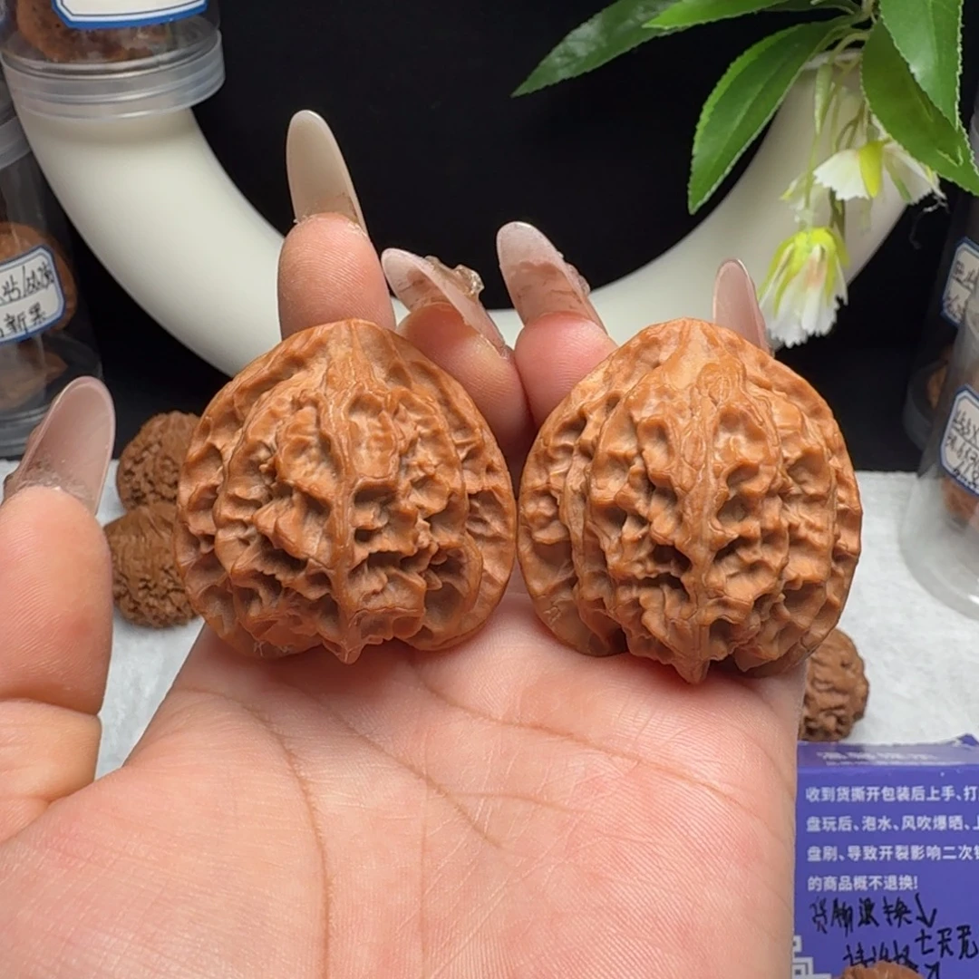 文玩核桃把件苹果园三角桩41