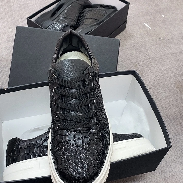 k***y真皮44码男士休闲鞋