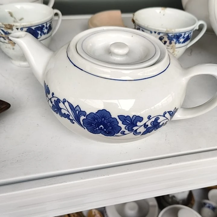 瓷片瓷器，各种摆件，瓷片，