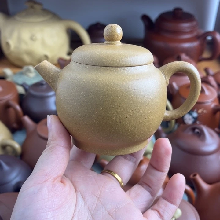茶壶紫砂180cc黄金段半手