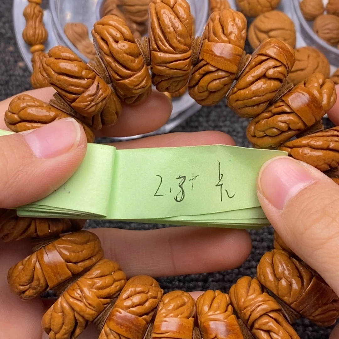 秦岭山脉龙纹桃核 19