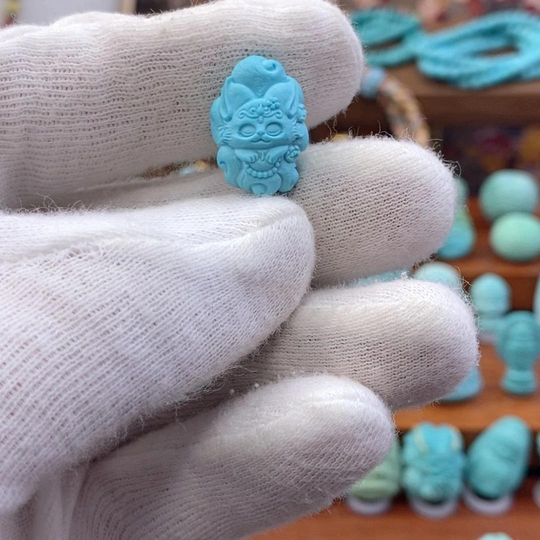 绿松石未镶嵌珠宝奇石