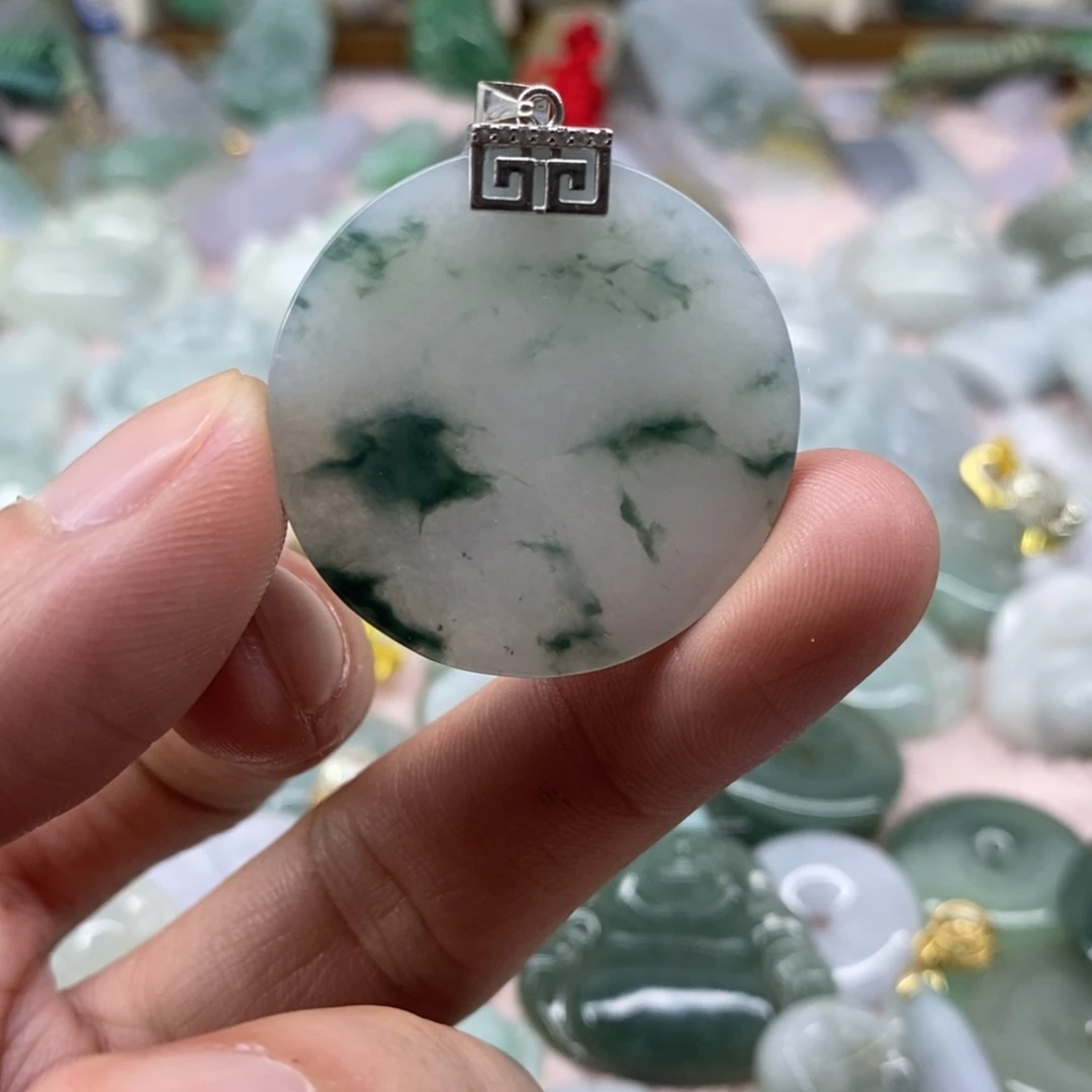 颈饰未镶嵌翡翠天然