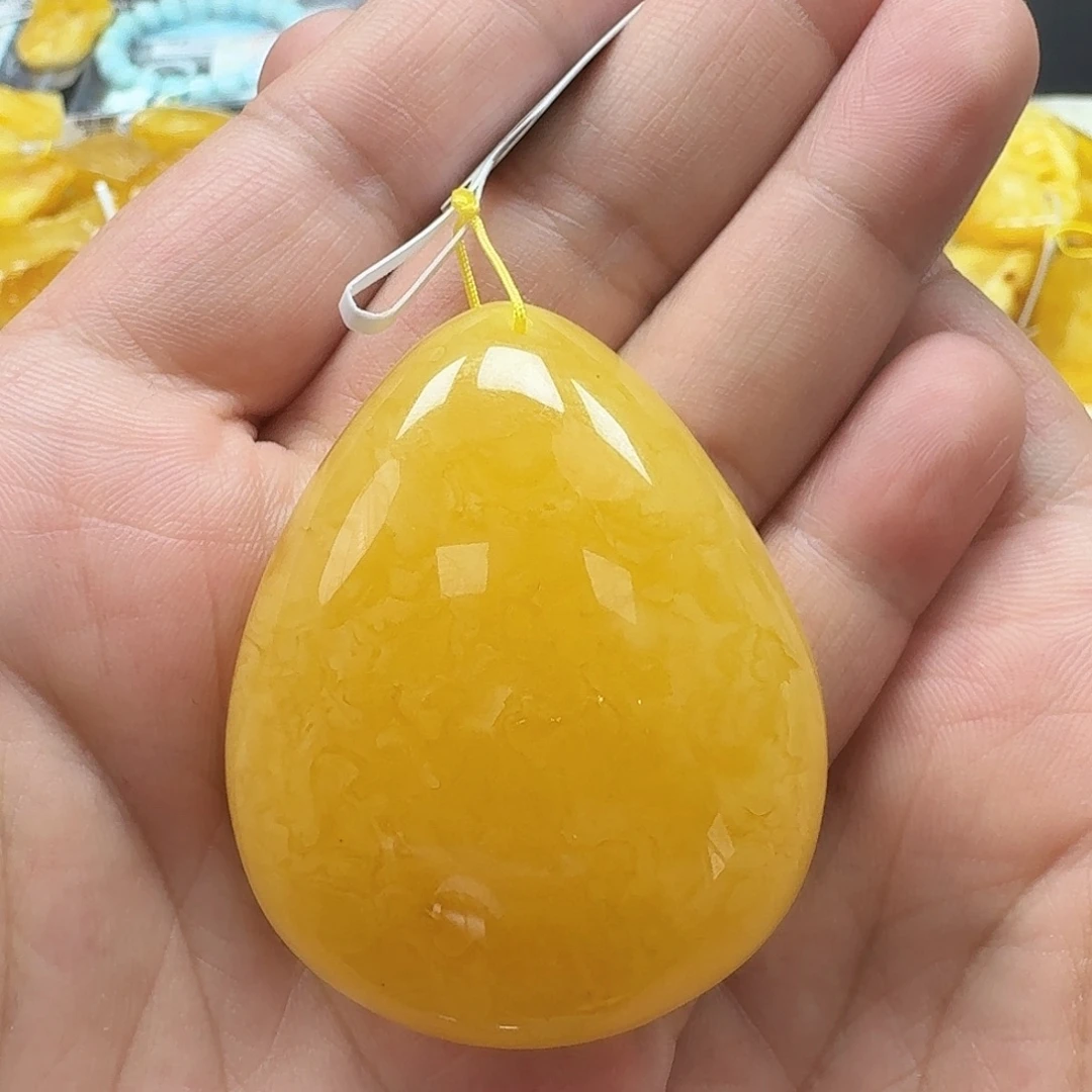 琥珀未镶嵌珠宝奇石77