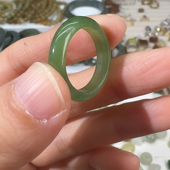 和田玉（碧玉）未镶嵌戒指18.5内径细