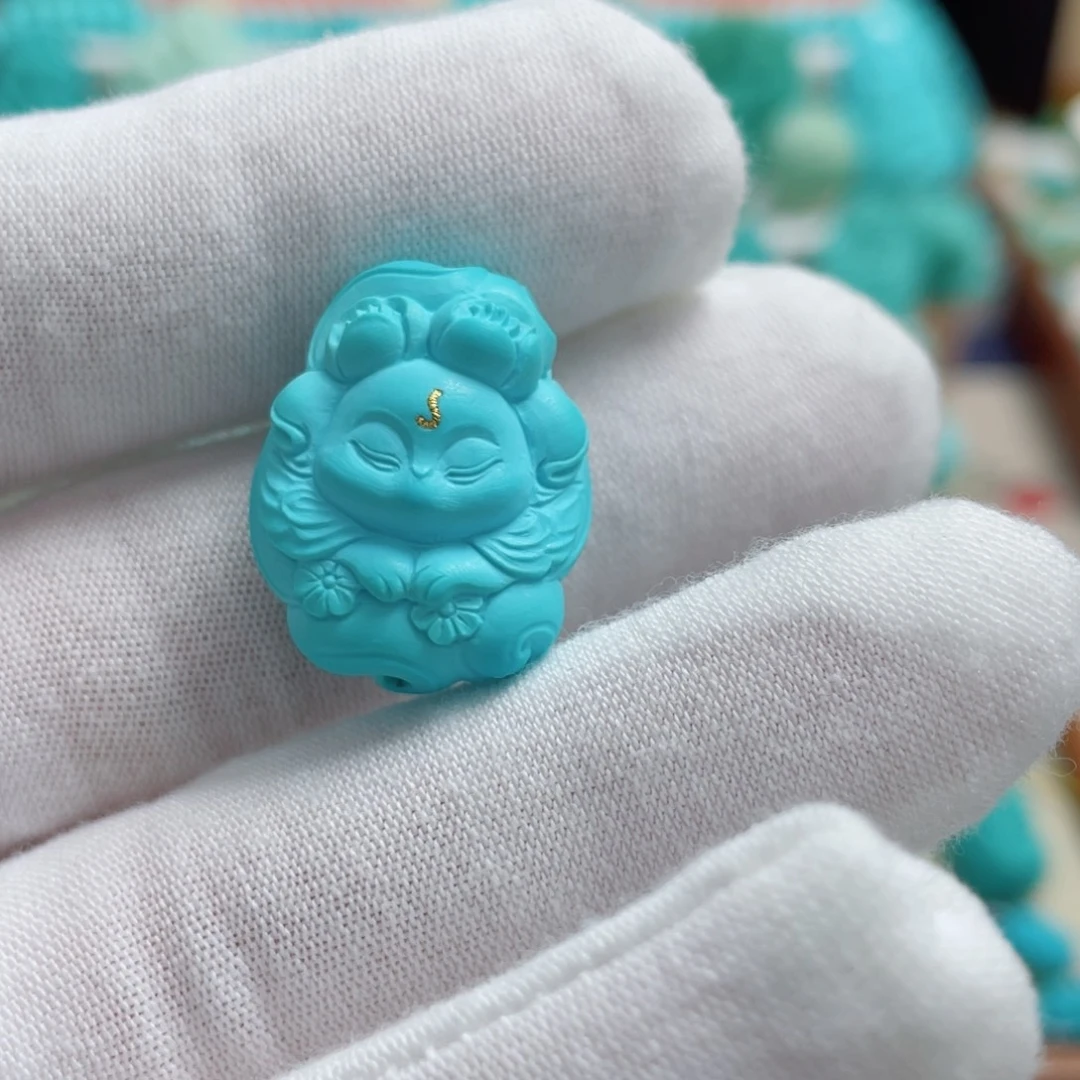 绿松石未镶嵌珠宝奇石