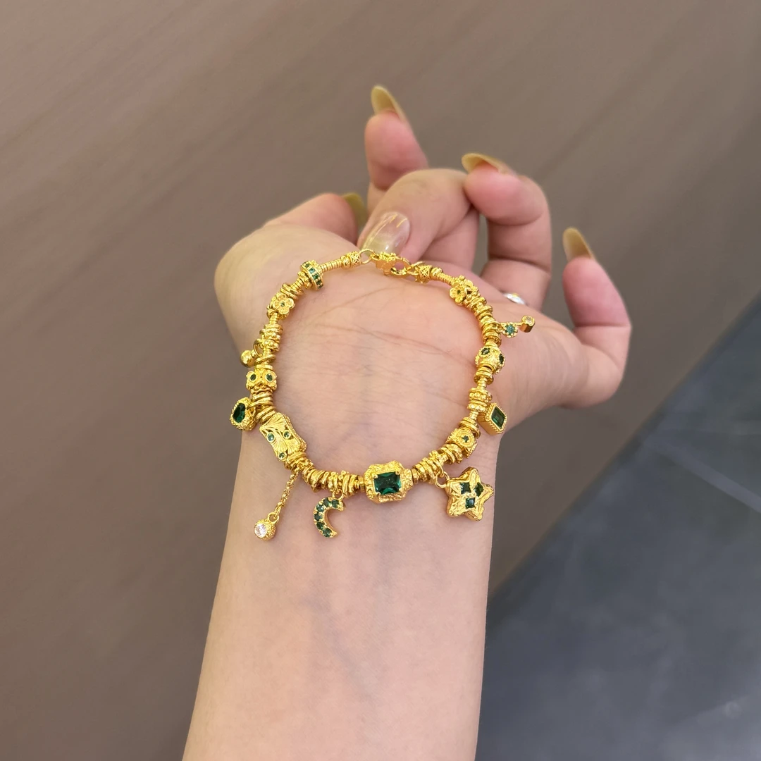 【菠萝珠宝】足金999 星星月亮 方糖多宝盘缠手链 金重：27.99克