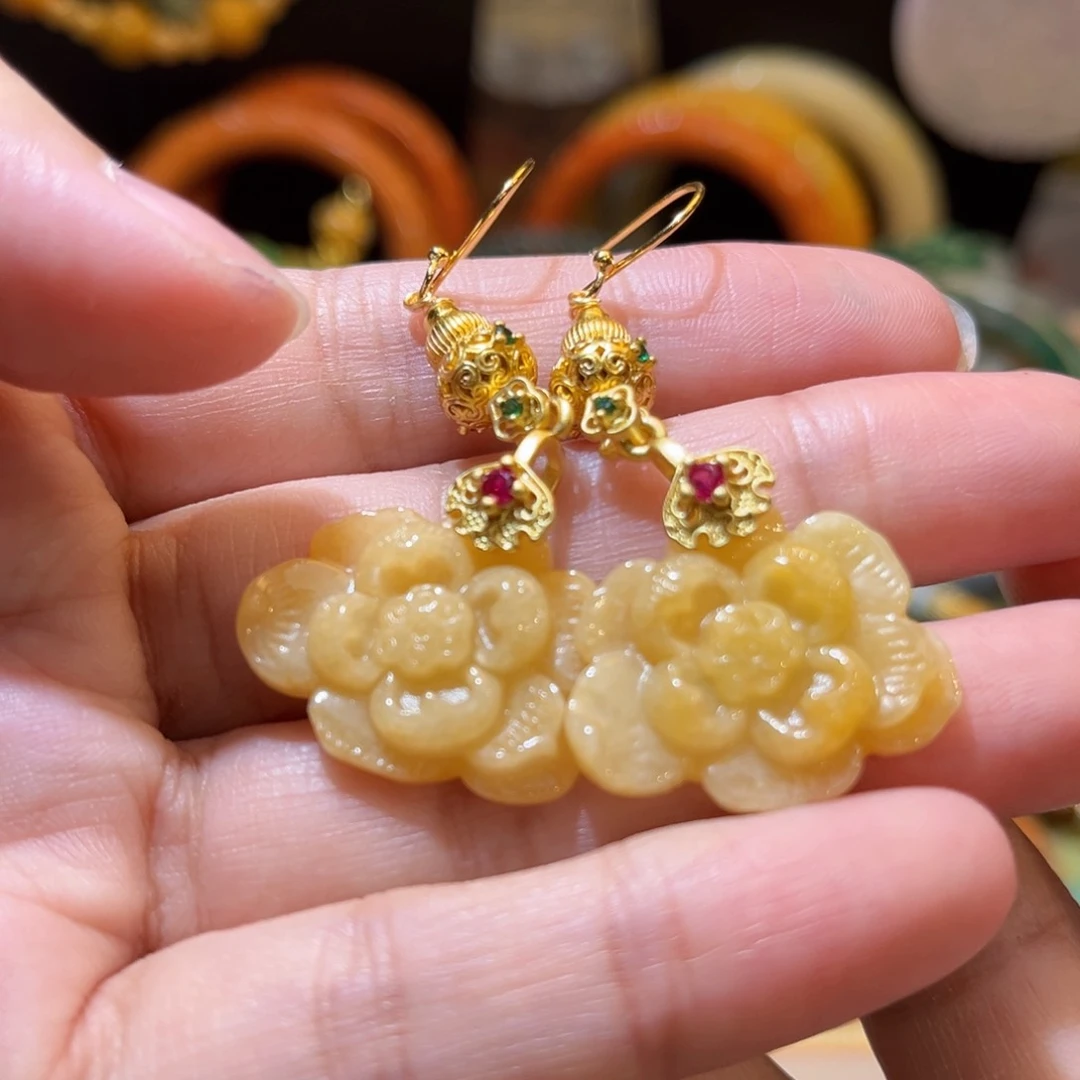 翡翠未镶嵌颈饰待编织
