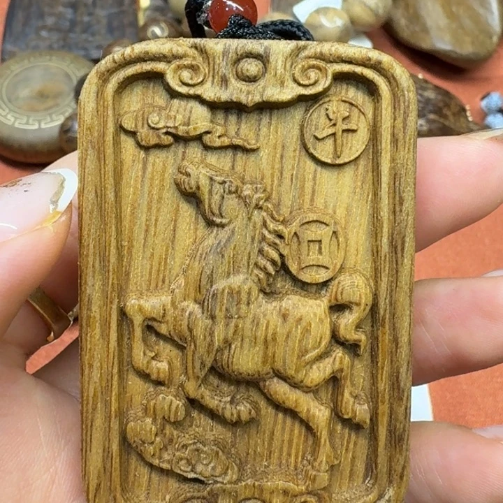 大叶紫檀（黑酸枝木类）