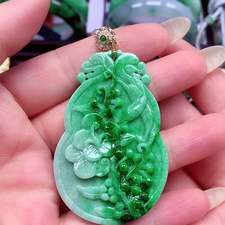 翡翠未镶嵌颈饰翡翠