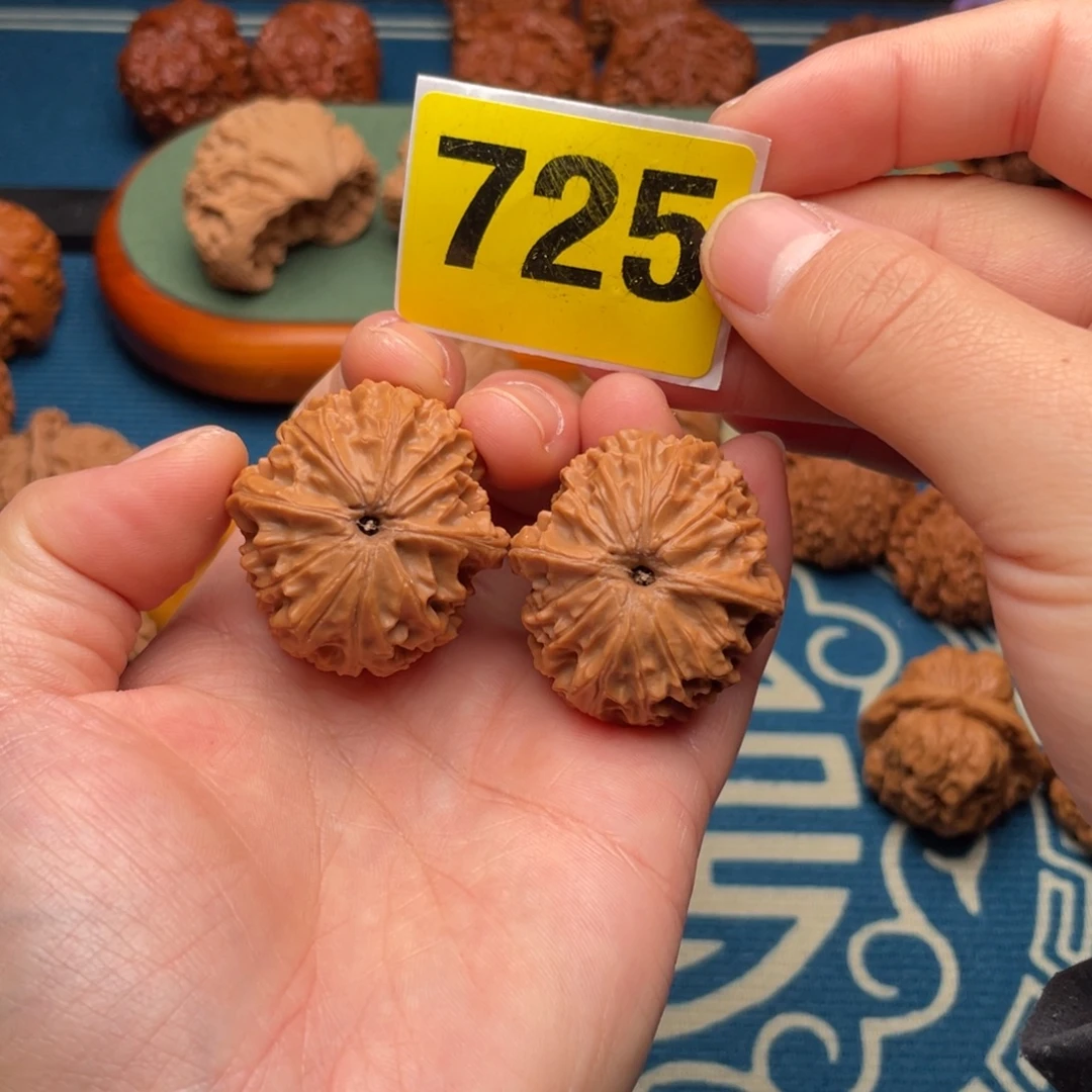 文玩核桃把件34龙眼725号