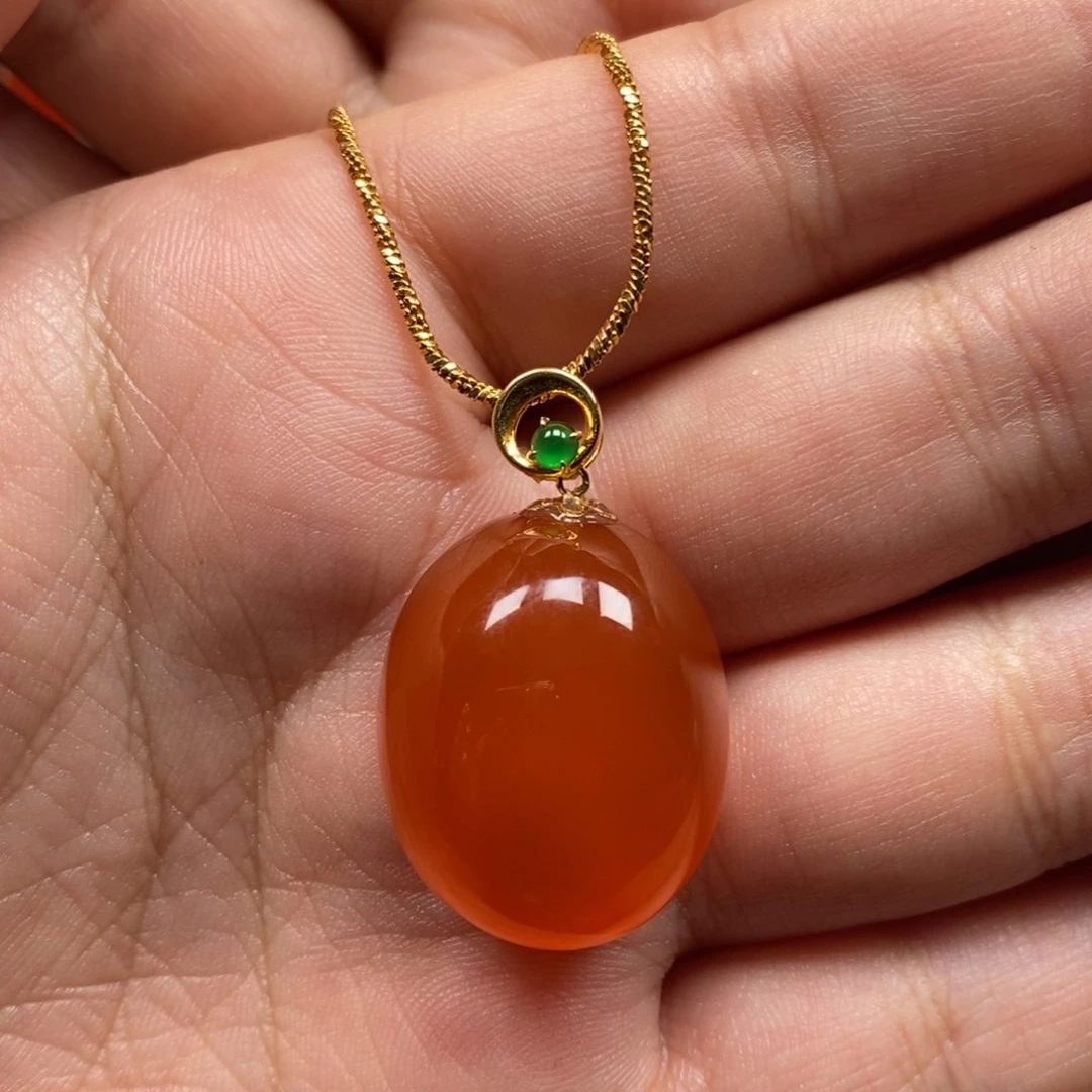 南红玛瑙18K金镶嵌吊坠(赠链)