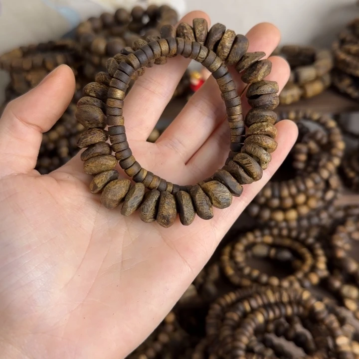 元***子珠串奇楠沉香包壳老料1.3规格19.13克和06直切3.68克