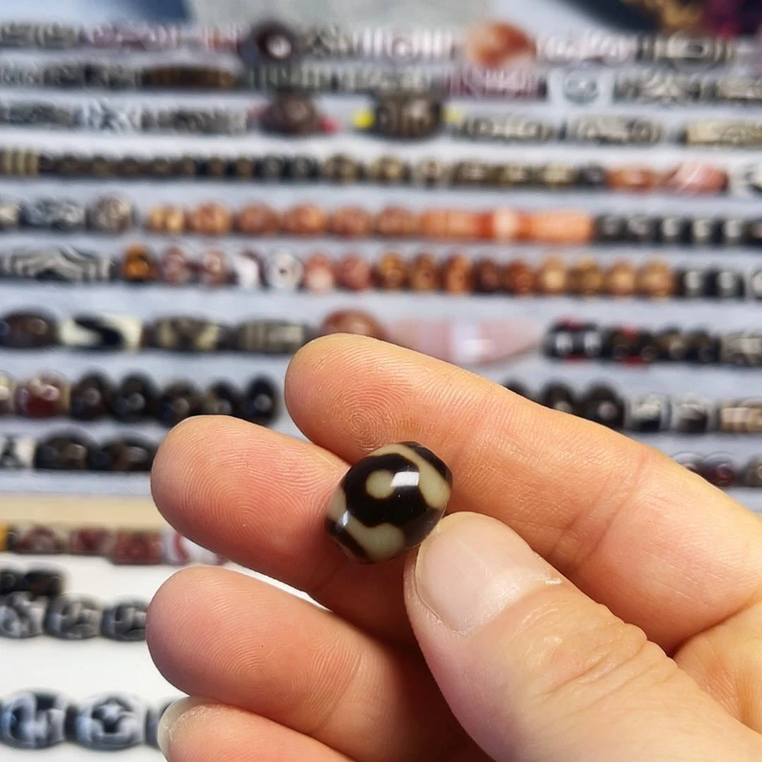 玛瑙/玉髓合金颈饰