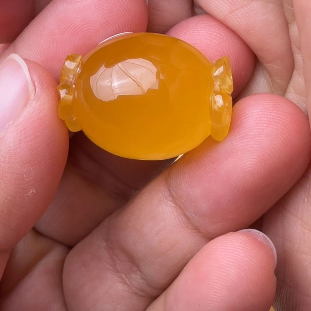 未镶嵌琥珀珠宝奇石A****?