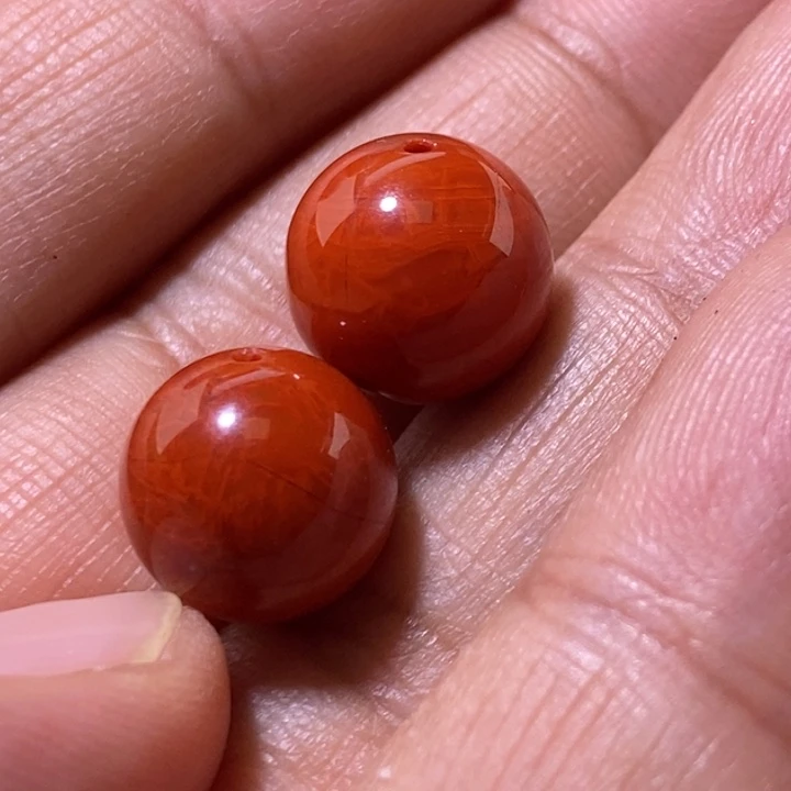 南红玛瑙配饰未镶嵌