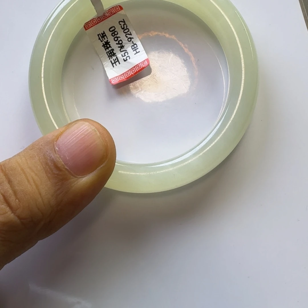 和田玉（糖玉）未镶嵌手镯