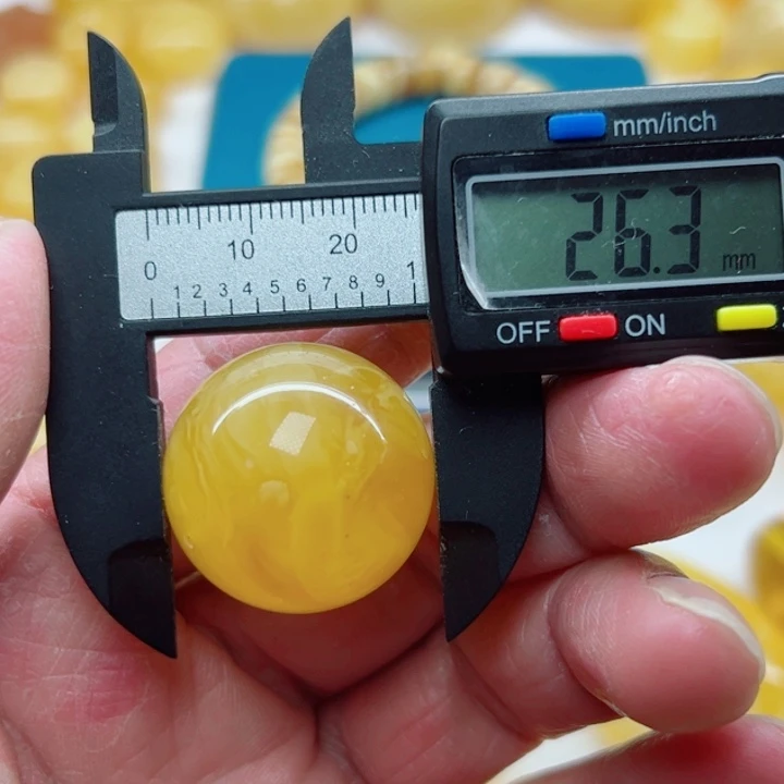 琥珀（矿物珀）未镶嵌裸石