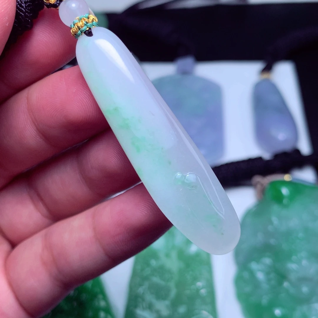 翡翠未镶嵌颈饰天然a货翡翠