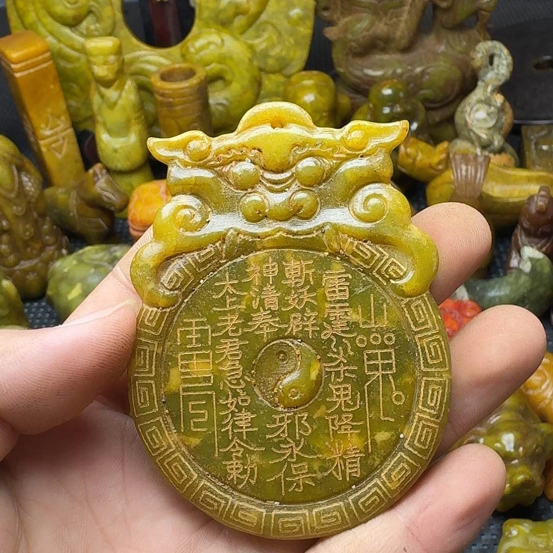 白玉菩提吊坠。。。莲**手