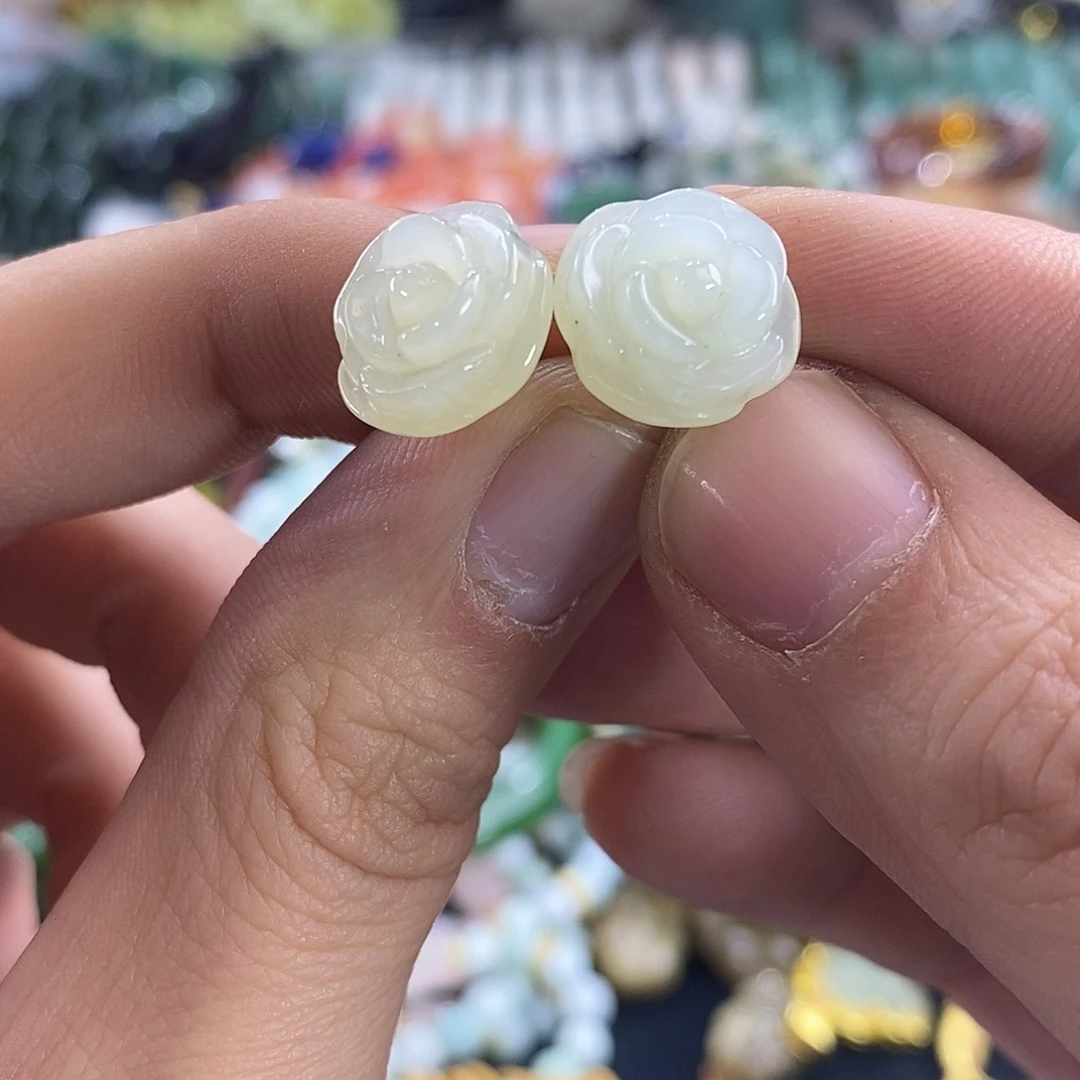 和田玉耳钉玫瑰花银S925镶嵌