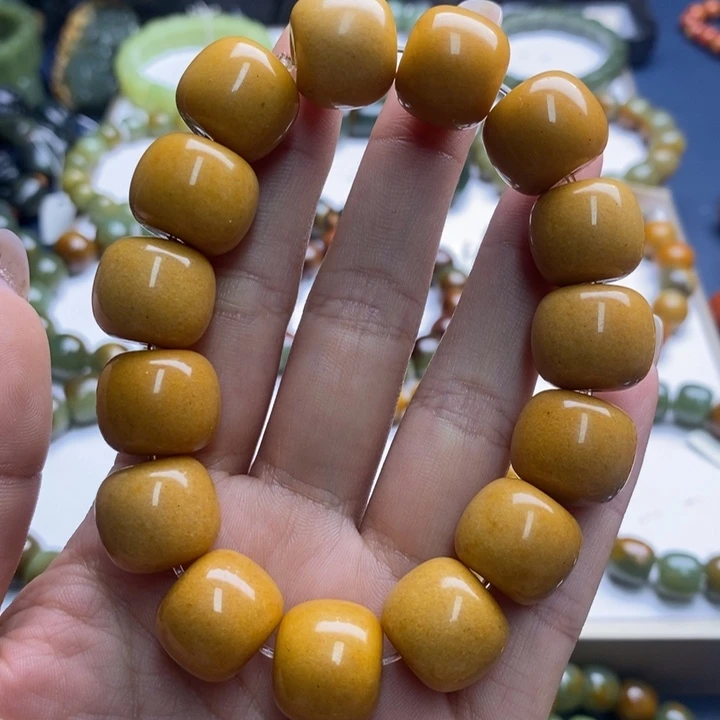未镶嵌蛇纹石玉珠宝奇石