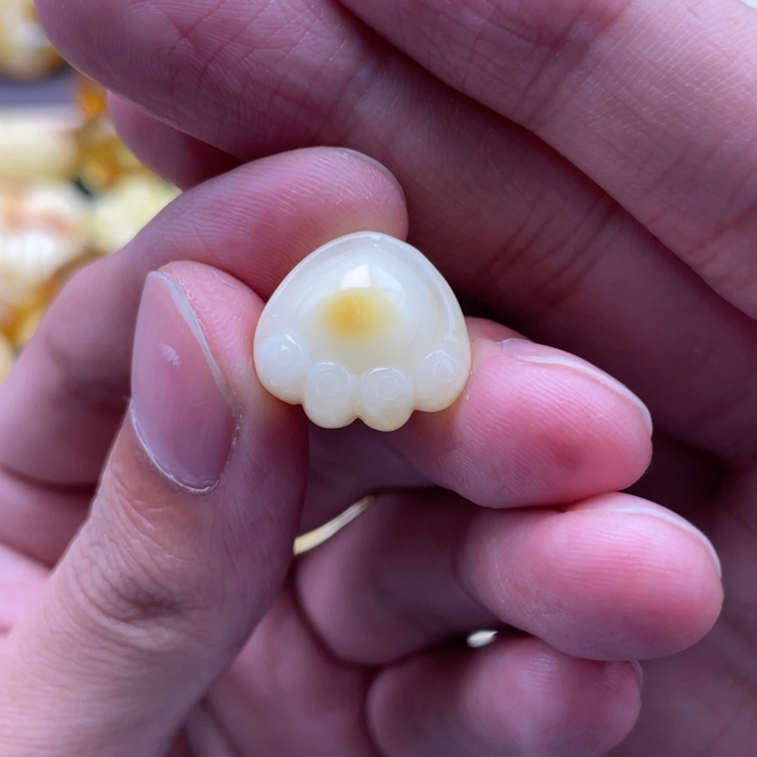 琥珀未镶嵌裸石蜜蜡