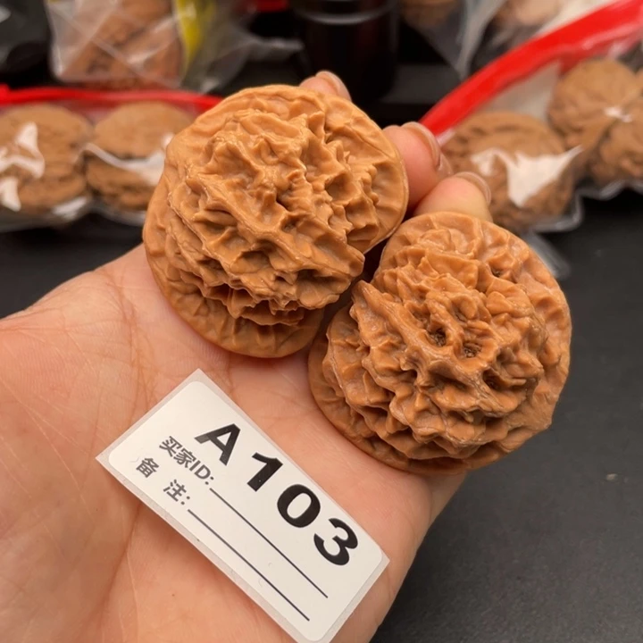 吊坠文玩核桃核桃