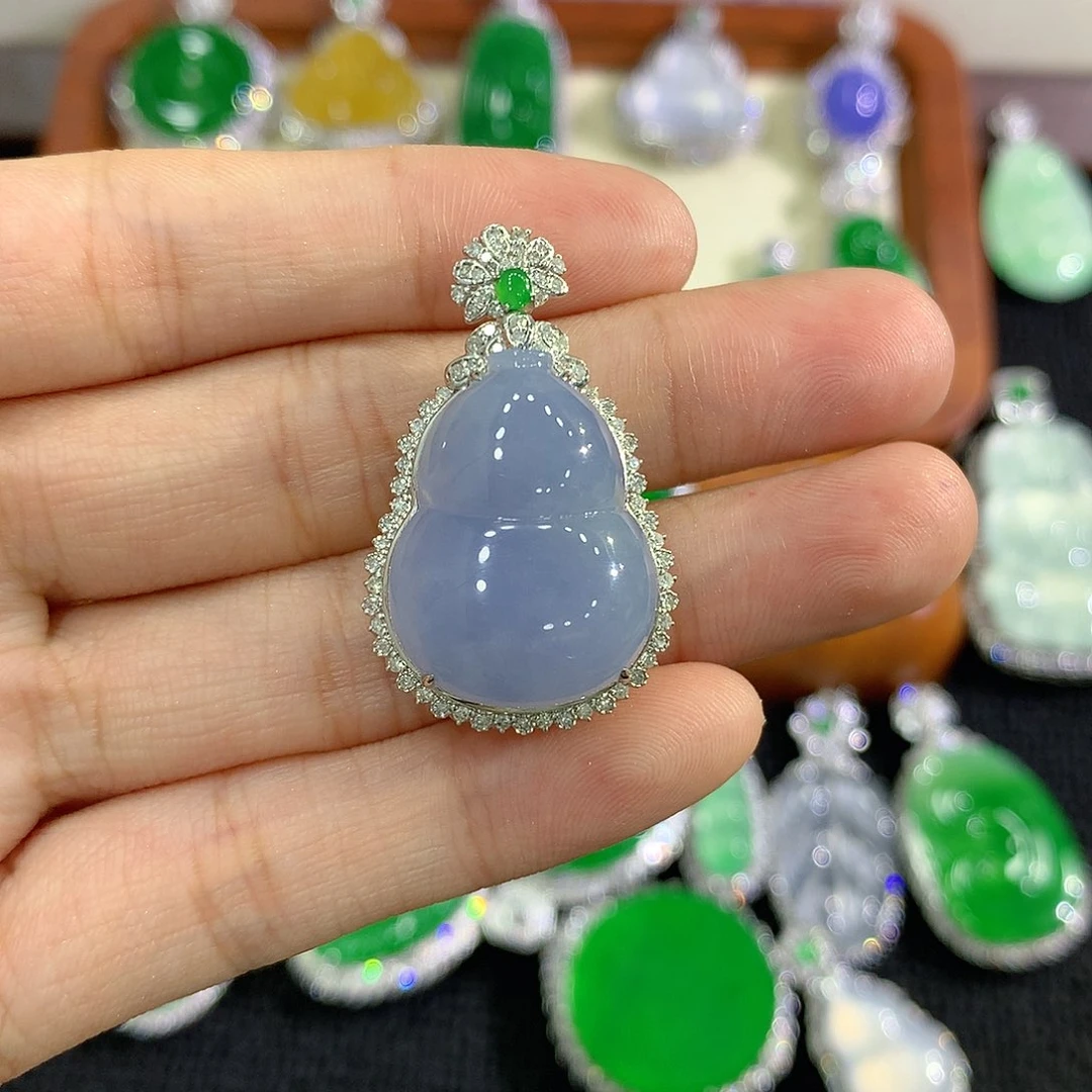 【闪购商品】吊坠(不含链)18K金镶嵌翡翠葫芦