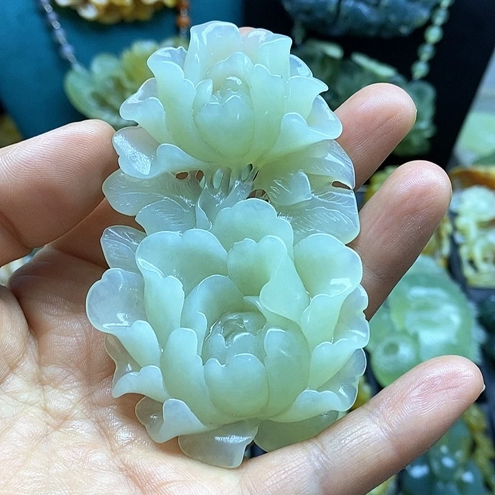 蛇纹石玉未镶嵌挂件