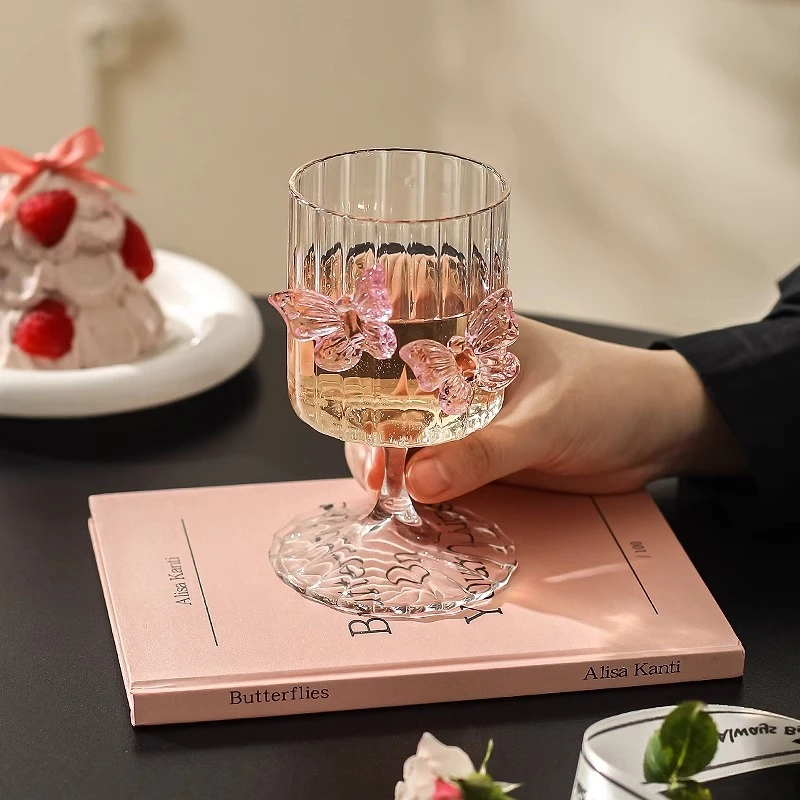 高颜值粉色蝴蝶高脚杯玻璃杯水杯红酒香槟杯小众ins风玻璃果汁杯
