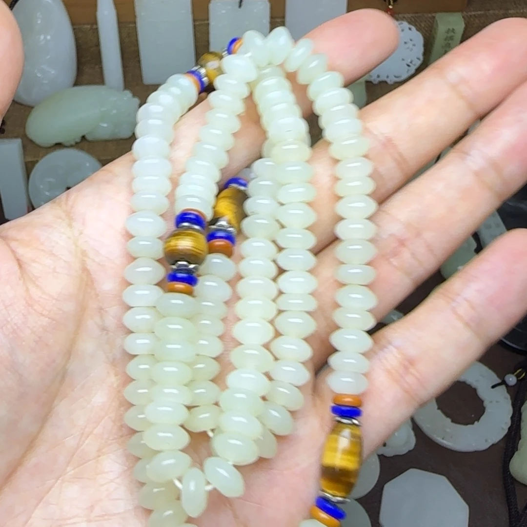 和田玉未镶嵌挂件卡8算盘珠