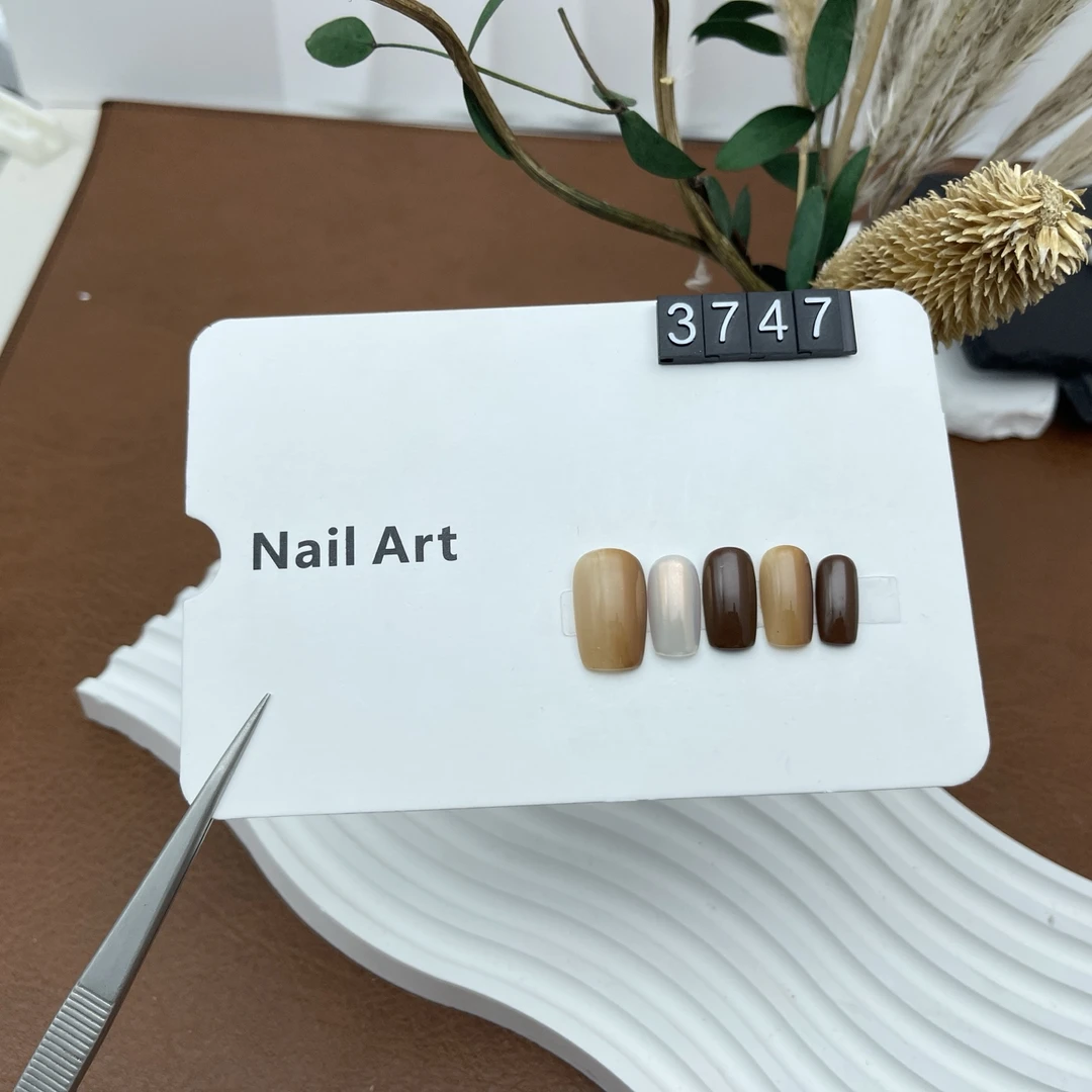 现货穿戴甲3747极光猫眼手工款式穿戴甲中长款穿戴式流行可爱冬季